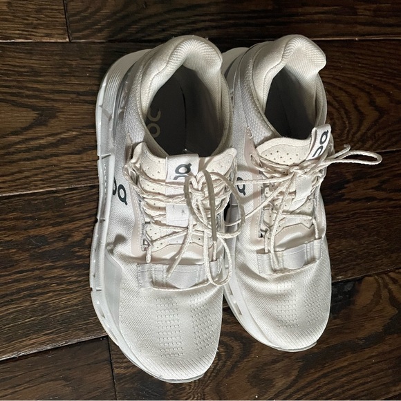 On Clouds Shoes - On Women's White Athletic Shoes